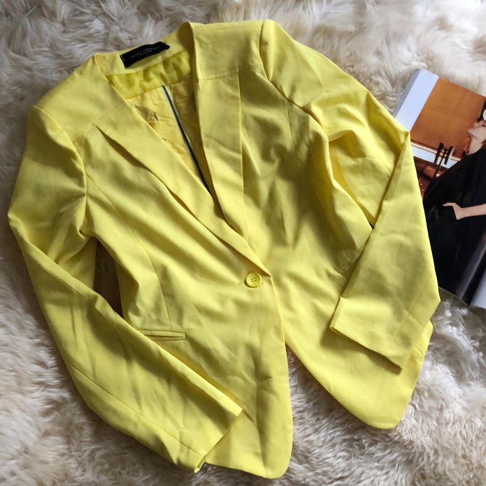 Yellow Blazer with zip up in the back